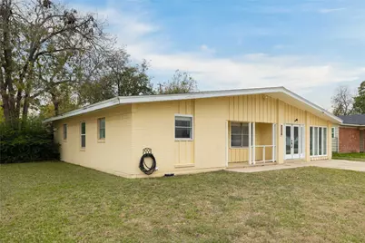 2215 13th Street, Brownwood, TX 76801 - Photo 3