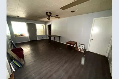 413 S Avenue G, Clifton, TX 76634 - Photo 9