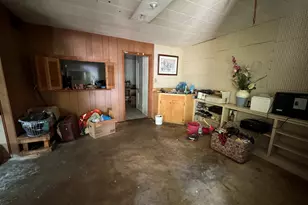 413 S Avenue G, Clifton, TX 76634 - Photo 11