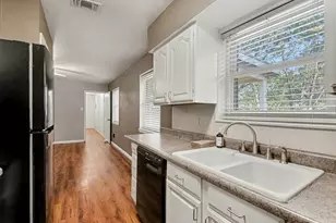 1202 Crane Dr, Euless, TX 76039 - Photo 11