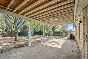 1202 Crane Dr, Euless, TX 76039 - Photo 23