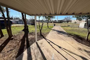 10222 Oak Gate Ln, Dallas, TX 75217 - Photo 21
