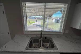 10222 Oak Gate Ln, Dallas, TX 75217 - Photo 7