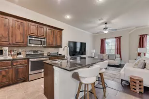 5007 Venecia Way, Grand Prairie, TX 75052 - Photo 5