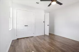 110 E Cunningham St, Bonham, TX 75418 - Photo 17