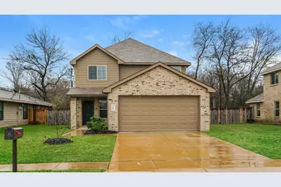 1605 Cardinal Drive, Ennis, TX 75119 - Photo 1