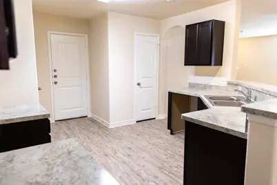 1603 Oriole Drive, Ennis, TX 75119 - Photo 7