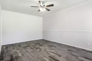 1741 Circle Creek Dr, Lewisville, TX 75067 - Photo 3