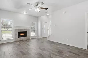 1741 Circle Creek Dr, Lewisville, TX 75067 - Photo 5