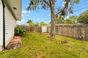 10637 Lakemere Dr, Dallas, TX 75238 - Photo 25