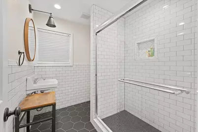 10637 Lakemere Drive, Dallas, TX 75238 - Photo 15