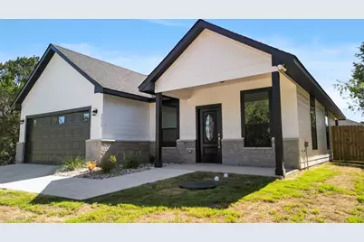 2515 Austin Court, Granbury, TX 76048 - Photo 3