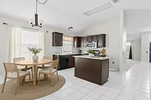 1025 Highland Station Dr, Saginaw, TX 76131 - Photo 3