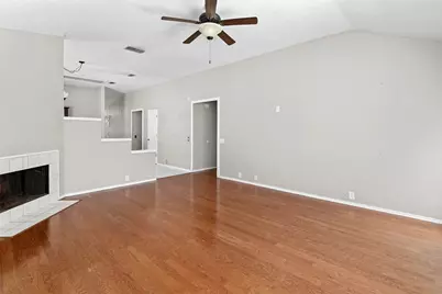 1025 Highland Station Drive, Saginaw, TX 76131 - Photo 17