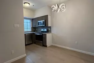 9747 Whitehurst Dr, Dallas, TX 75243 - Photo 19