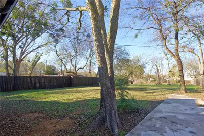 311 W Main Street, Whitesboro, TX 76273 - Photo 19