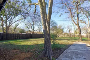 311 W Main St, Whitesboro, TX 76273 - Photo 19