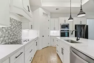 120 Southern Ct, Springtown, TX 76082 - Photo 15