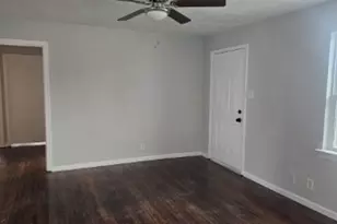 1426 N Jim Miller Rd, Dallas, TX 75217 - Photo 9