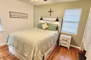 106 N 9th St, Sanger, TX 76266 - Photo 17