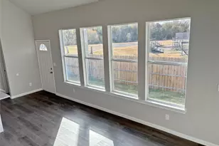 5017 Pickett, Greenville, TX 75401 - Photo 5