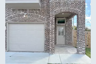 5017 Pickett, Greenville, TX 75401 - Photo 3