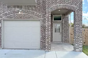 5017 Pickett, Greenville, TX 75401 - Photo 3