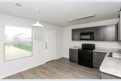 1505 Timothy Street, Ennis, TX 75119 - Photo 3