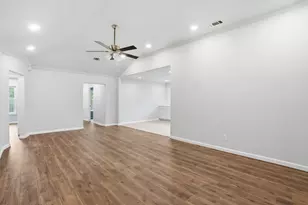 915 High Point Rd, Arlington, TX 76015 - Photo 23