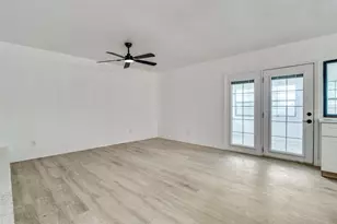 6401 Gateridge Cir, Garland, TX 75043 - Photo 11