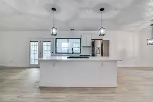 6401 Gateridge Cir, Garland, TX 75043 - Photo 7