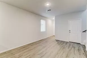 1413 Ester Ln, Ennis, TX 75119 - Photo 3