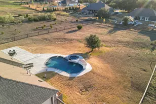 209 Martin Dr, Granbury, TX 76049 - Photo 37