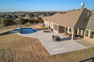 209 Martin Dr, Granbury, TX 76049 - Photo 31