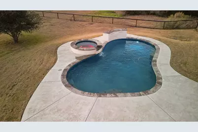 209 Martin Drive, Granbury, TX 76049 - Photo 33