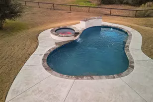 209 Martin Dr, Granbury, TX 76049 - Photo 33