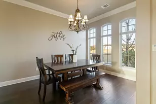 209 Martin Dr, Granbury, TX 76049 - Photo 9