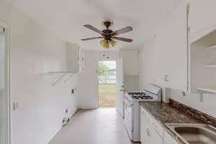 4305 Frazier Ave, Fort Worth, TX 76115 - Photo 5