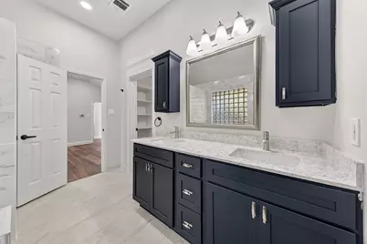 607 Rawlins Drive, Lancaster, TX 75146 - Photo 15