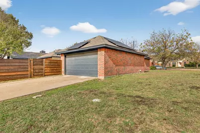 607 Rawlins Drive, Lancaster, TX 75146 - Photo 25