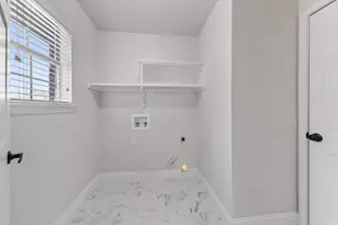 607 Rawlins Dr, Lancaster, TX 75146 - Photo 11