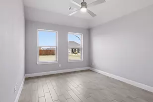 2005 Middlewood Cir, Granbury, TX 76049 - Photo 29