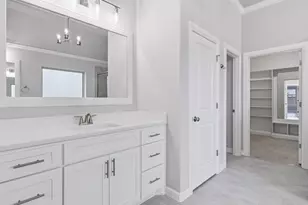 2005 Middlewood Cir, Granbury, TX 76049 - Photo 19