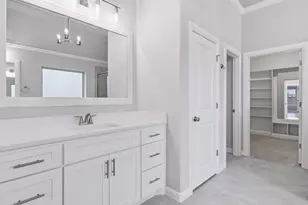 2005 Middlewood Cir, Granbury, TX 76049 - Photo 21