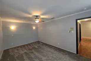 2822 Oak Forest Dr, Grapevine, TX 76051 - Photo 11