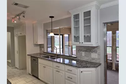 2822 Oak Forest Drive, Grapevine, TX 76051 - Photo 1