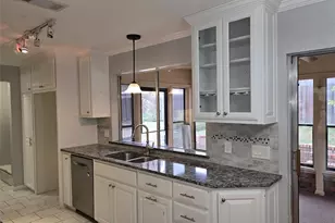 2822 Oak Forest Dr, Grapevine, TX 76051 - Photo 1