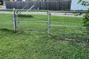 2113 4th St, Brownwood, TX 76801 - Photo 39