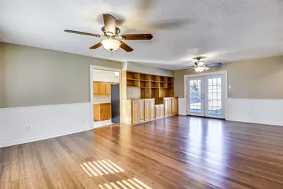 1105 Fairdale Street, Irving, TX 75062 - Photo 5