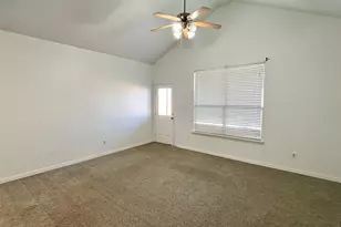 62 N Highland Dr, Sanger, TX 76266 - Photo 5